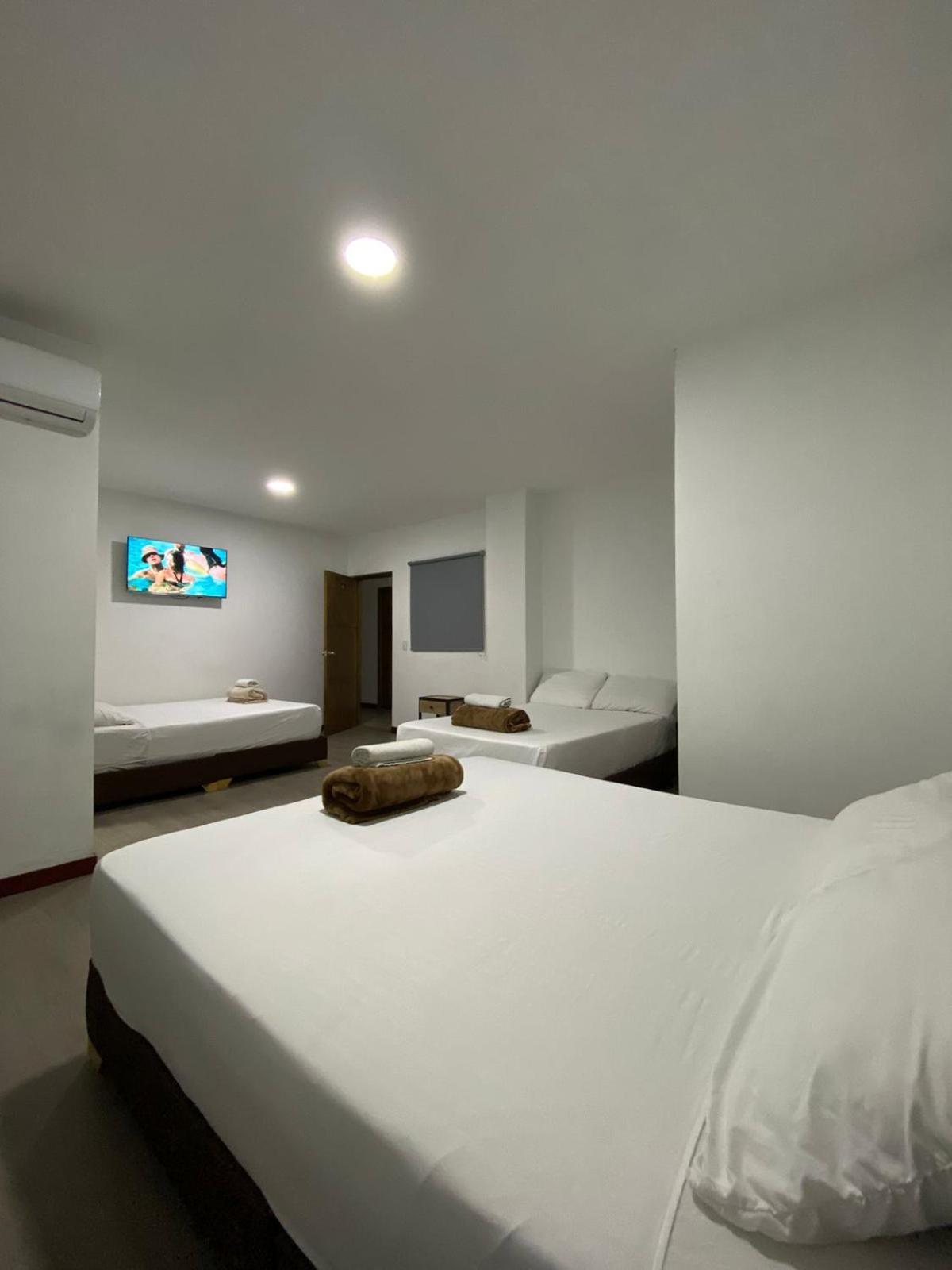 Hotel Gallery By 70 Медельин Экстерьер фото